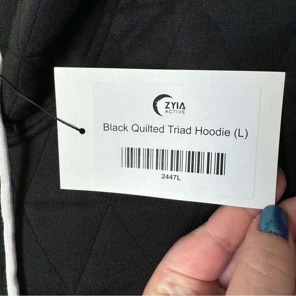 NWT ZYIA Black Quilted Triad Hoodie Size Large Athleisure Fall Autumn Comfort - Picture 14 of 14